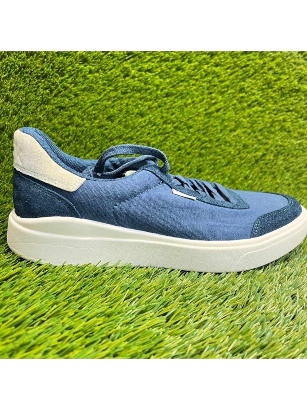 Kizik Prague 2 Women Size 8.5 Blue White Athletic Running Walking Shoes Sneakers